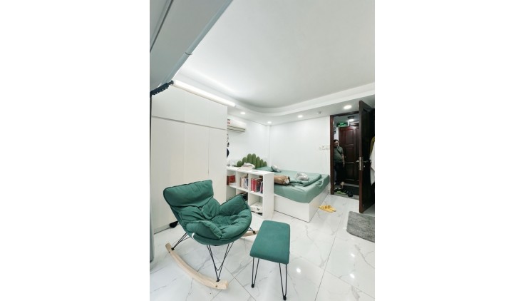BÁN NHÀ MẶT TIỀN 60M2 6 TẦNG THANG MÁY 12 PN NGANG 6M KD ĐỈNH NGUYỄN THỊ HUỲNH 15.5 TỶ.